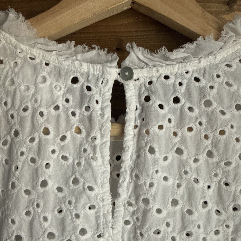 Velvet by Graham & Spencer White Cotton Eyelet Bell Sleeve Top M Romantic Boho - Picture 7 of 12